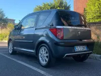 Usata Peugeot 1007 68 CV (50 kW) 2005 Grigio Monovolume