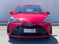 Usata Toyota Yaris Cool 100 CV (73 kW) 2020 Nero Berlina