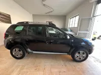 Usata Dacia Duster Lauréate 101 CV (74 kW) 2014 Nero SUV