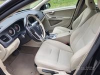 Usata Volvo S60 215 CV (158 kW) 2012 Nero Berlina