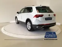 Usata VW Tiguan Elegance 150 CV (110 kW) 2023 Bianco SUV