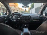 Usata Renault Captur 90 CV (66 kW) 2016 SUV