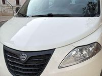 Usata Lancia Ypsilon Gold 95 CV (69 kW) 2017 Utilitaria
