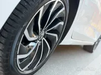 Usata VW Golf VII Style 150 CV (110 kW) 2021 Bianco Utilitaria