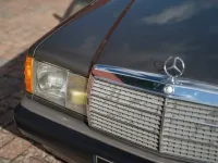 Usata Mercedes 190 90 CV (66 kW) 1990 Grigio Berlina