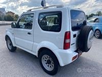 Usata Suzuki Jimny 82 CV (60 kW) 2001 Bianco SUV
