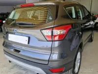 Usata Ford Kuga 120 CV (88 kW) 2019 Marrone SUV