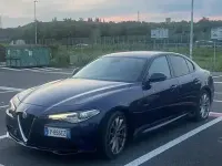 Usata Alfa Romeo Giulia Executive 150 CV (110 kW) 2018 Blu Berlina