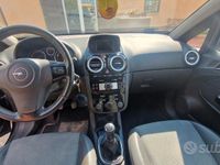 Usata Opel Corsa 90 CV (66 kW) 2009 Nero Utilitaria