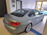 Usata BMW 320 Sport Line 177 CV (130 kW) 2007 Grigio Coupé