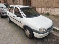 Usata Opel Corsa 54 CV (39 kW) 1998 Utilitaria