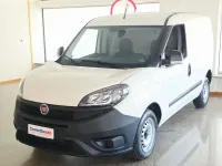 Usata Fiat Doblò Lounge 95 CV (69 kW) 2021 Bianco Monovolume