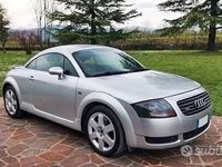 Begagnad Audi TT 225 HK (165 kW) 2001 Grå Sportkupé