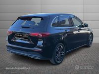 Usata Mercedes B180 Advanced 116 CV (85 kW) 2023 Nero notte Monovolume
