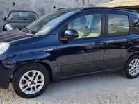 Usata Fiat Panda Lounge 69 CV (50 kW) 2015 Blu Utilitaria