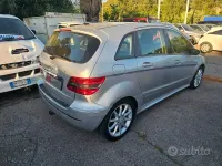Usata Mercedes B180 Chrome 109 CV (80 kW) 2008 Grigio Monovolume