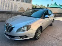Usata Lancia Delta Platinum 190 CV (139 kW) 2011 Grigio Utilitaria
