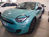 Usata Fiat 600 La Prima 101 CV (74 kW) 2025 Blu SUV