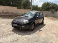 Usata Fiat Grande Punto 75 CV (55 kW) 2013 Bluazzurro Utilitaria