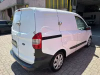 Usata Ford Courier 75 CV (55 kW) 2016 Bianco Monovolume