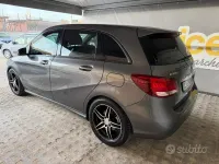 Usata Mercedes B180 Business 109 CV (80 kW) 2017 Grigio Utilitaria