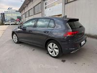 Usata VW Golf VIII Style 116 CV (85 kW) 2021 Grigio urano Berlina