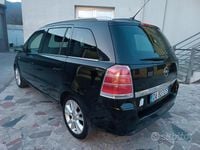 Usata Opel Zafira 119 CV (87 kW) 2006 Nero Monovolume
