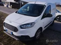 Usata Ford Transit Trend 101 CV (74 kW) 2023 Bianco Furgone