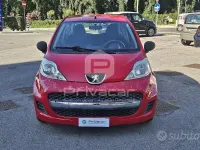 Usata Peugeot 107 68 CV (50 kW) 2010 Rosso Utilitaria