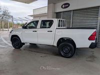 Gebraucht Toyota HiLux 150 PS (110 kW) 2021 Weiß Pickup