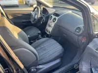 Usata Opel Corsa 75 CV (55 kW) 2008 Nero Utilitaria