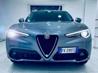 Usata Alfa Romeo Stelvio Super 179 CV (131 kW) 2017 Grigio stromboli SUV