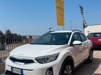 Usata Kia Stonic 84 CV (61 kW) 2021 Bianco SUV