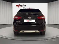 Usata Nissan Qashqai Acenta 131 CV (96 kW) 2016 Nero SUV