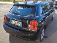 Usata Mini Cooper D 116 CV (85 kW) 2018 Midnight black Utilitaria