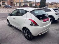 Usata Lancia Ypsilon Silver 69 CV (50 kW) 2016 Bianco Utilitaria
