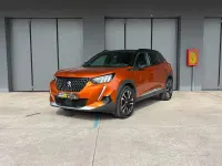 Usata Peugeot 2008 GT-line 102 CV (75 kW) 2020 Giallo SUV