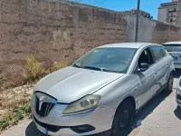 Usata Lancia Delta Platinum 120 CV (88 kW) 2008 Grigio Utilitaria