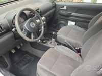 Usata VW Fox 54 CV (39 kW) 2005 Grigio Utilitaria
