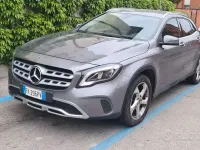 Usata Mercedes GLA200 136 CV (100 kW) 2017 Grigio SUV
