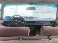 Usata Mercedes 220 60 CV (44 kW) 1973 Blu/azzurro Monovolume