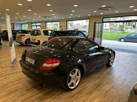 Usata Mercedes SLK200 163 CV (119 kW) 2006 Blu/azzurro Cabrio