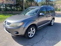 Usata Mitsubishi Outlander 170 CV (125 kW) 2010 Grigio SUV