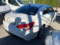Usata Mercedes CLA180 Business 109 CV (80 kW) 2015 Bianco pastello Berlina