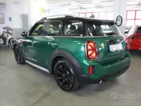 Usata Mini Cooper S Countryman Business 125 CV (91 kW) 2021 Verde SUV