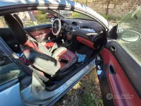 Usata Peugeot 206 CC 90 CV (66 kW) 2001 Grigio Cabrio
