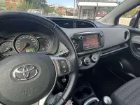 Usata Toyota Yaris Active 69 CV (50 kW) 2016 Nero Berlina