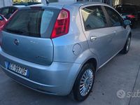 Usata Fiat Grande Punto 77 CV (56 kW) 2006 Grigio Utilitaria