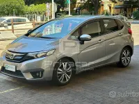 Usata Honda Jazz Elegance 102 CV (75 kW) 2017 Grigio Utilitaria
