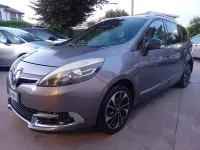 Usata Renault Scénic III 110 CV (80 kW) 2014 Marrone Monovolume